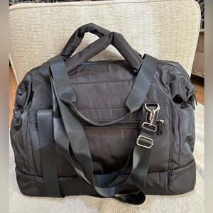WEEKENDER BAG- Black -NWT-has a separate bottom zip compartment 17.75" W × 15.5"